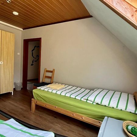 Franky House Am Nuerburgring Bed & Breakfast Quiddelbach Bagian luar foto