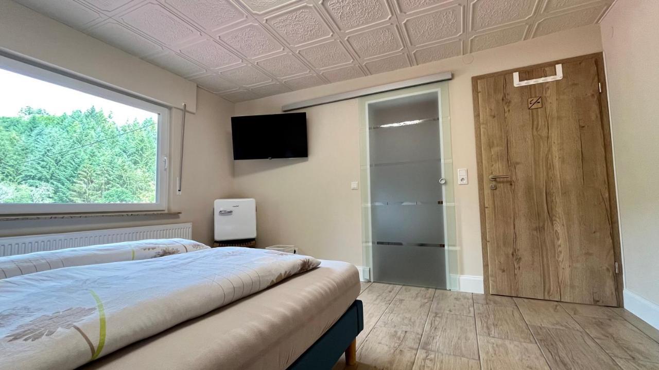 Franky House Am Nuerburgring Bed & Breakfast Quiddelbach Bagian luar foto