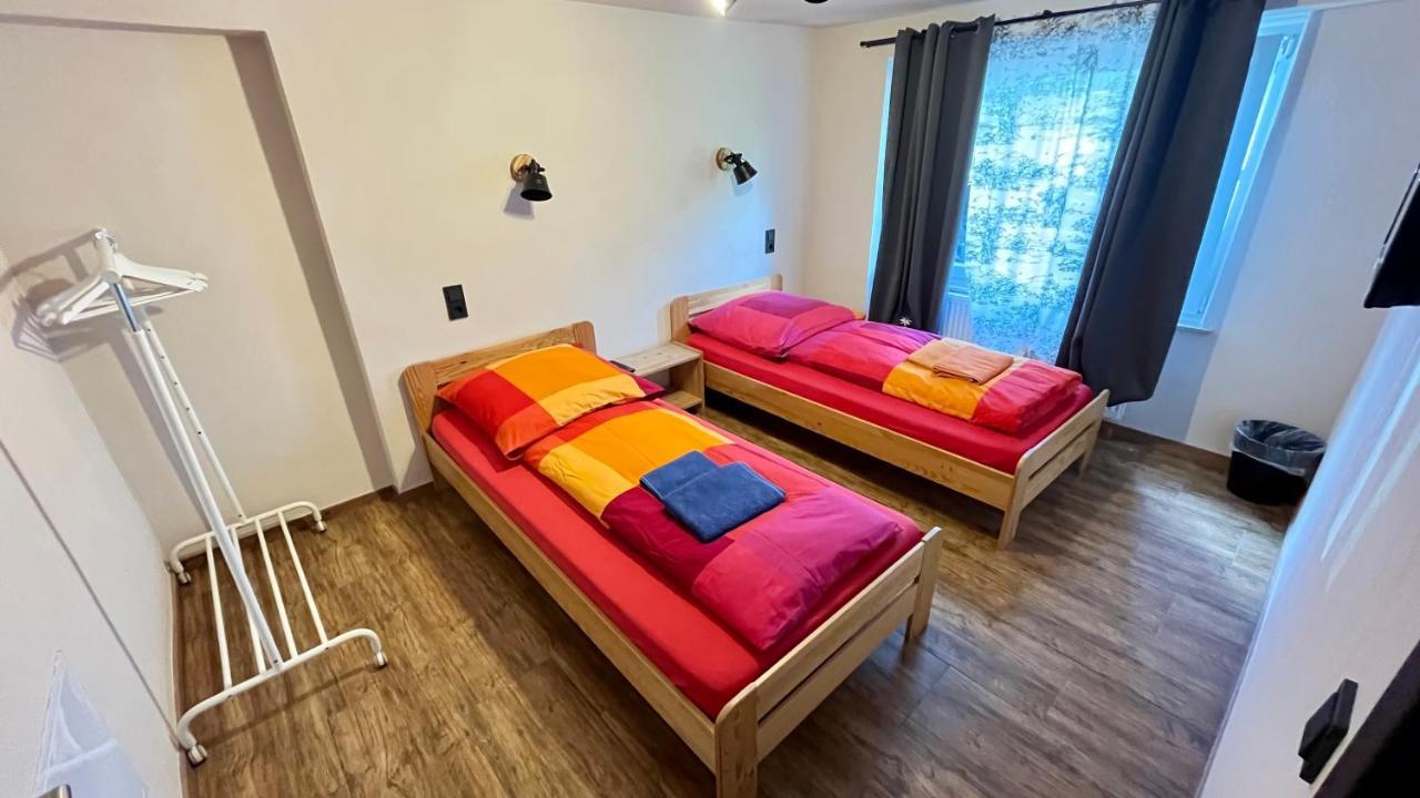 Franky House Am Nuerburgring Bed & Breakfast Quiddelbach Bagian luar foto