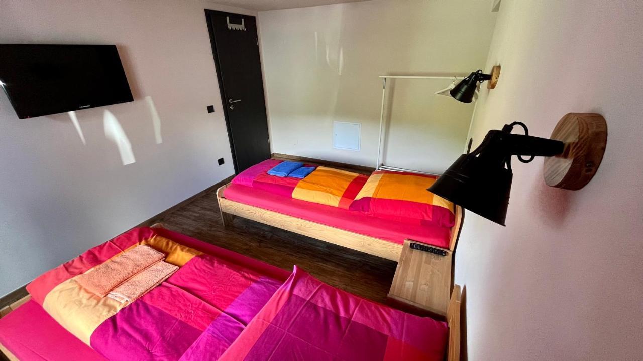 Franky House Am Nuerburgring Bed & Breakfast Quiddelbach Bagian luar foto