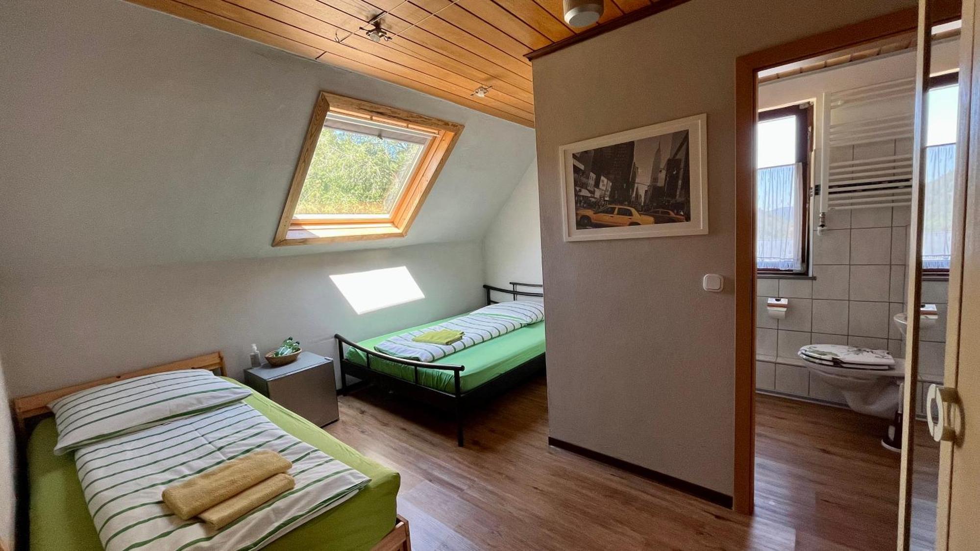 Franky House Am Nuerburgring Bed & Breakfast Quiddelbach Bagian luar foto