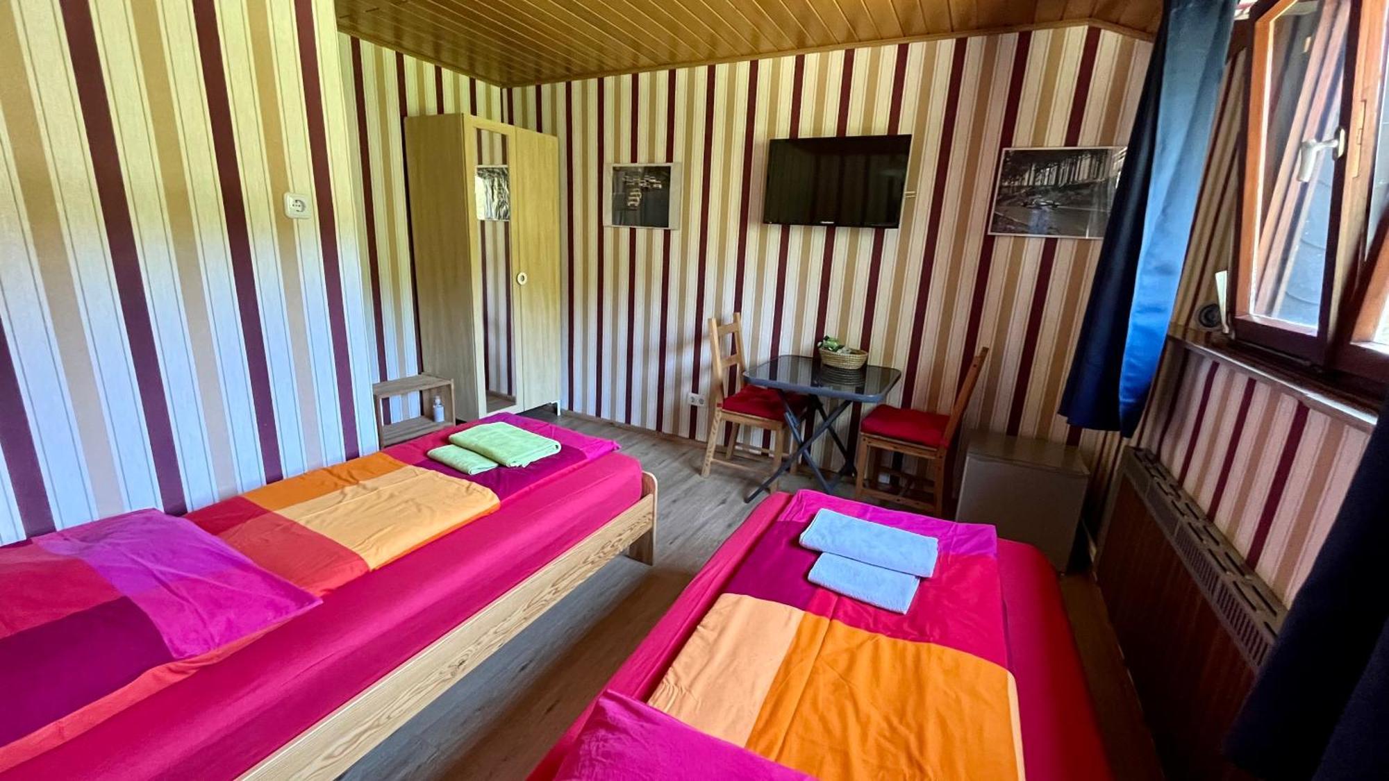 Franky House Am Nuerburgring Bed & Breakfast Quiddelbach Bagian luar foto