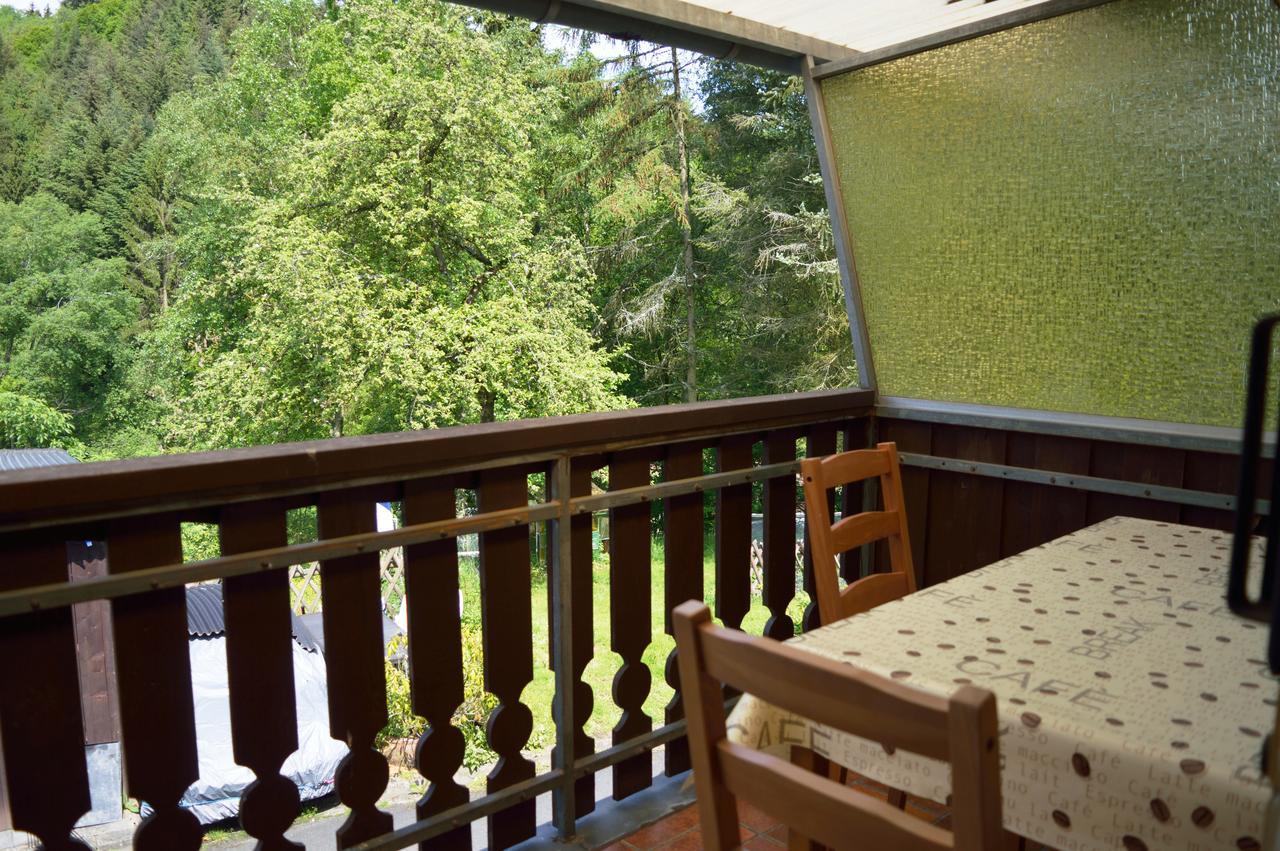 Franky House Am Nuerburgring Bed & Breakfast Quiddelbach Bagian luar foto